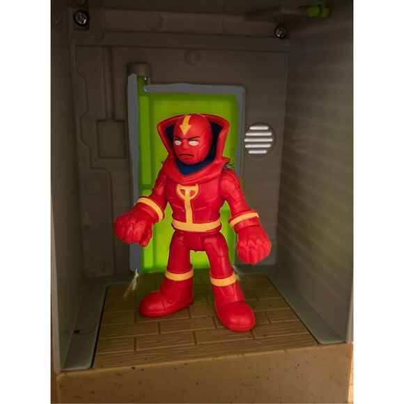 Fisher Price Imaginext DC Super Friends Batman Gotham City Police Dept Set - Picture 5 of 11